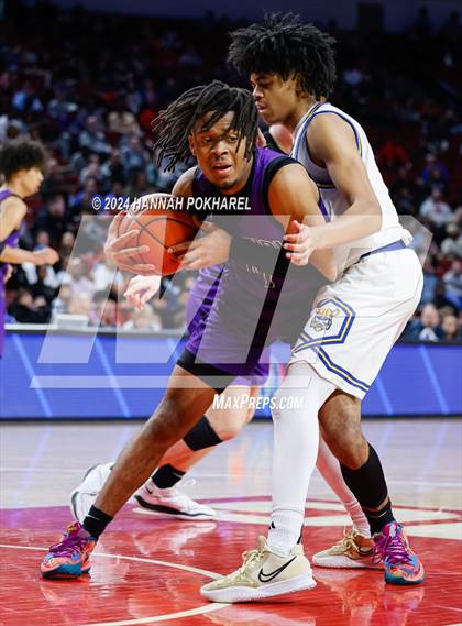 Thumbnail 1 in Omaha Central vs. Omaha North (NSAA Class A Quarterfinal) photogallery.