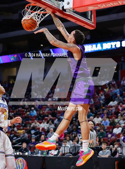 Thumbnail 2 in Omaha Central vs. Omaha North (NSAA Class A Quarterfinal) photogallery.