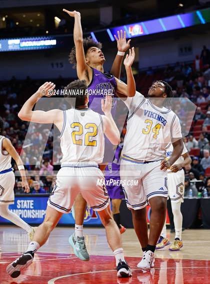 Thumbnail 3 in Omaha Central vs. Omaha North (NSAA Class A Quarterfinal) photogallery.