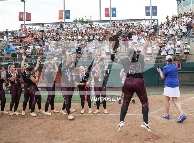 Photo 306 in the Midway vs. Pearland (UIL 6A D1 Softball Final) Photo ...
