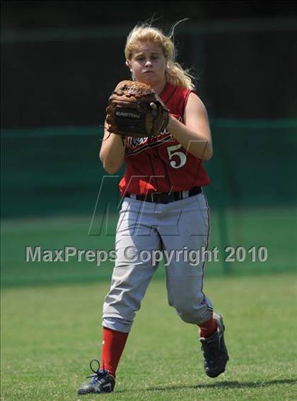 Thumbnail 2 in Crest vs East Rowan (NCHSAA 3A Consolation Final) photogallery.