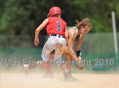 Thumbnail 3 in Crest vs East Rowan (NCHSAA 3A Consolation Final) photogallery.
