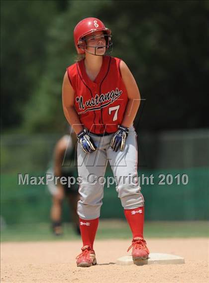 Thumbnail 1 in Crest vs East Rowan (NCHSAA 3A Consolation Final) photogallery.