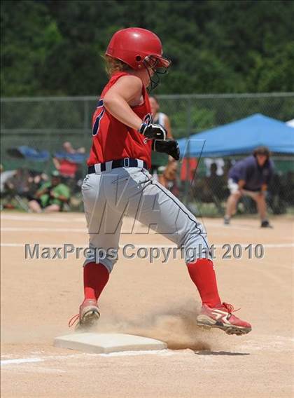 Thumbnail 3 in Crest vs East Rowan (NCHSAA 3A Consolation Final) photogallery.
