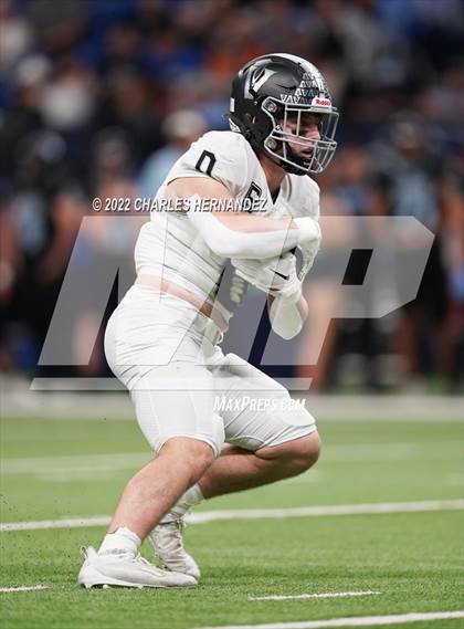 Thumbnail 2 in Vandegrift vs. Harlan (UIL 6A Division II Regional Semifinal) photogallery.