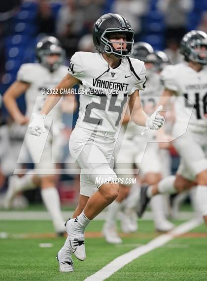 Thumbnail 2 in Vandegrift vs. Harlan (UIL 6A Division II Regional Semifinal) photogallery.