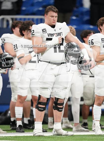 Thumbnail 2 in Vandegrift vs. Harlan (UIL 6A Division II Regional Semifinal) photogallery.
