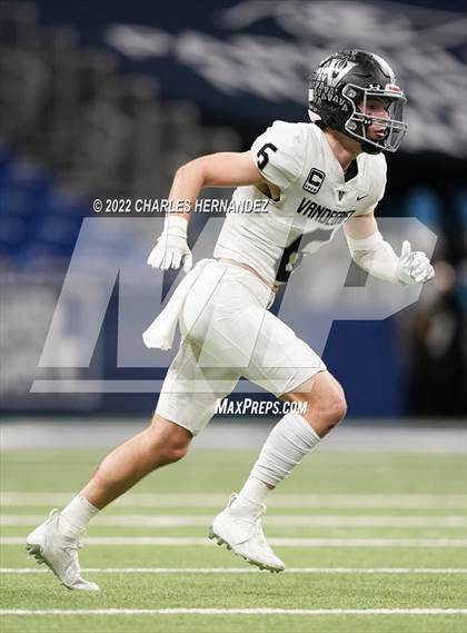 Thumbnail 3 in Vandegrift vs. Harlan (UIL 6A Division II Regional Semifinal) photogallery.