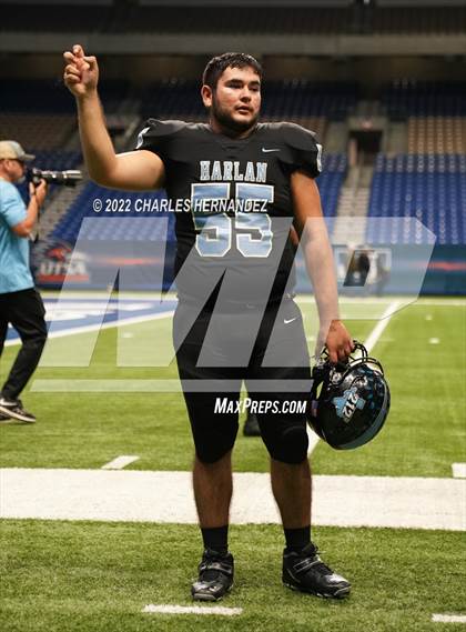 Thumbnail 3 in Vandegrift vs. Harlan (UIL 6A Division II Regional Semifinal) photogallery.