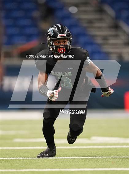 Thumbnail 2 in Vandegrift vs. Harlan (UIL 6A Division II Regional Semifinal) photogallery.