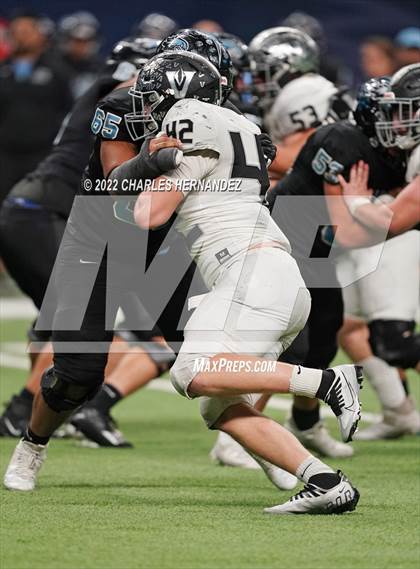 Thumbnail 3 in Vandegrift vs. Harlan (UIL 6A Division II Regional Semifinal) photogallery.