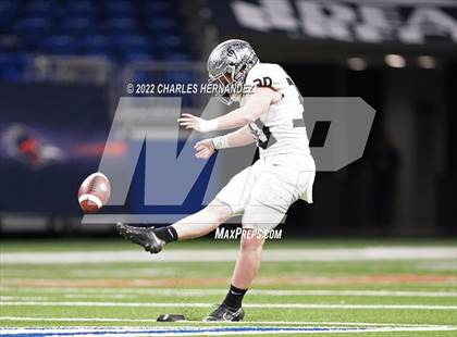 Thumbnail 1 in Vandegrift vs. Harlan (UIL 6A Division II Regional Semifinal) photogallery.