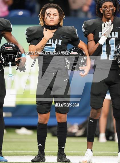 Thumbnail 2 in Vandegrift vs. Harlan (UIL 6A Division II Regional Semifinal) photogallery.
