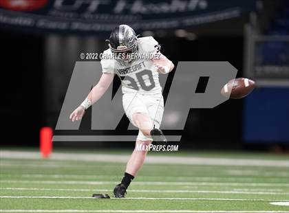 Thumbnail 2 in Vandegrift vs. Harlan (UIL 6A Division II Regional Semifinal) photogallery.