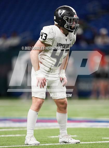 Thumbnail 1 in Vandegrift vs. Harlan (UIL 6A Division II Regional Semifinal) photogallery.