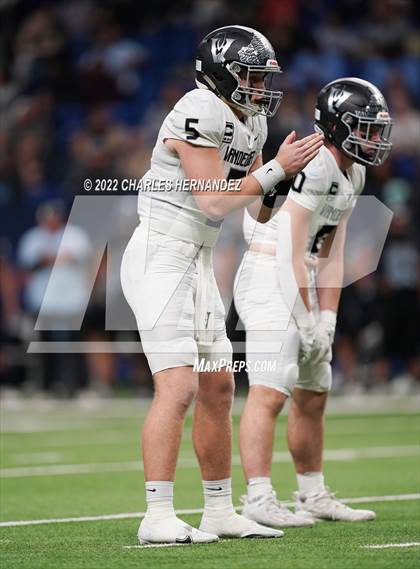 Thumbnail 3 in Vandegrift vs. Harlan (UIL 6A Division II Regional Semifinal) photogallery.