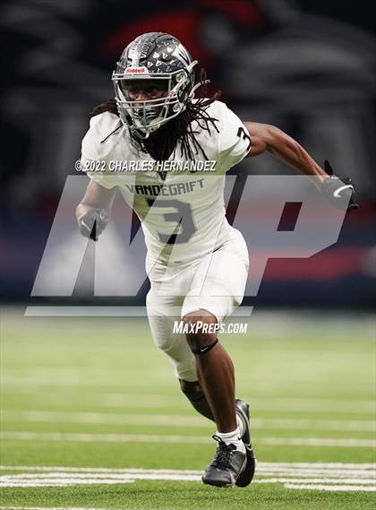 Thumbnail 1 in Vandegrift vs. Harlan (UIL 6A Division II Regional Semifinal) photogallery.