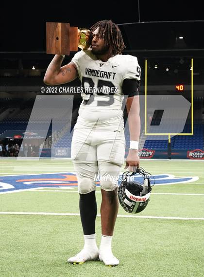 Thumbnail 2 in Vandegrift vs. Harlan (UIL 6A Division II Regional Semifinal) photogallery.
