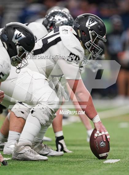 Thumbnail 2 in Vandegrift vs. Harlan (UIL 6A Division II Regional Semifinal) photogallery.