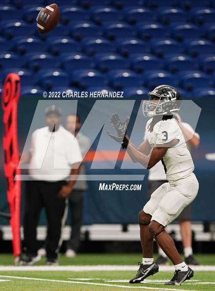 Thumbnail 3 in Vandegrift vs. Harlan (UIL 6A Division II Regional Semifinal) photogallery.