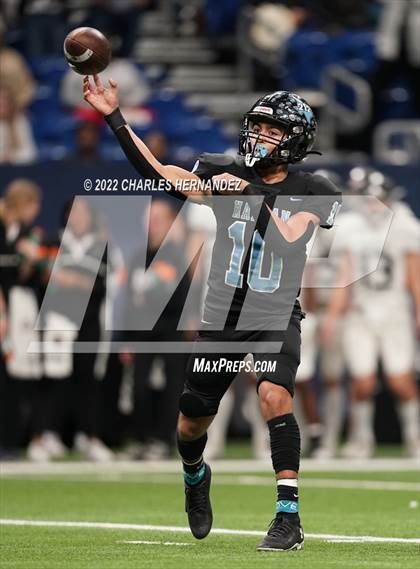 Thumbnail 1 in Vandegrift vs. Harlan (UIL 6A Division II Regional Semifinal) photogallery.