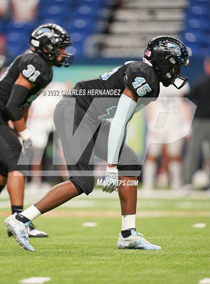 Thumbnail 1 in Vandegrift vs. Harlan (UIL 6A Division II Regional Semifinal) photogallery.