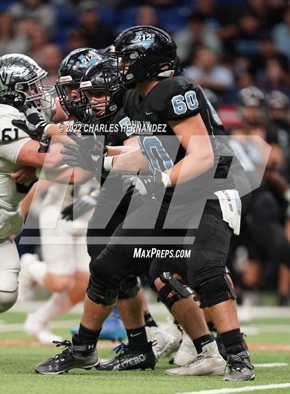 Thumbnail 2 in Vandegrift vs. Harlan (UIL 6A Division II Regional Semifinal) photogallery.