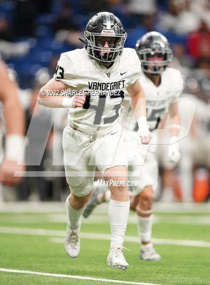 Thumbnail 2 in Vandegrift vs. Harlan (UIL 6A Division II Regional Semifinal) photogallery.