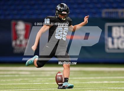Thumbnail 2 in Vandegrift vs. Harlan (UIL 6A Division II Regional Semifinal) photogallery.