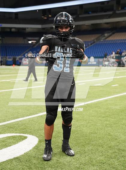 Thumbnail 3 in Vandegrift vs. Harlan (UIL 6A Division II Regional Semifinal) photogallery.