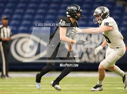 Thumbnail 2 in Vandegrift vs. Harlan (UIL 6A Division II Regional Semifinal) photogallery.