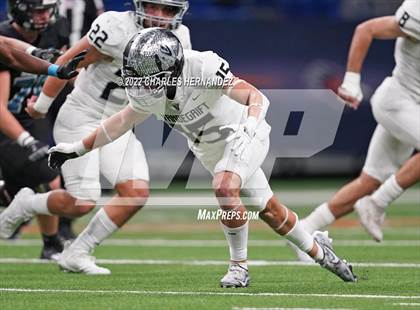 Thumbnail 1 in Vandegrift vs. Harlan (UIL 6A Division II Regional Semifinal) photogallery.