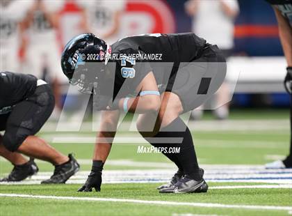 Thumbnail 3 in Vandegrift vs. Harlan (UIL 6A Division II Regional Semifinal) photogallery.