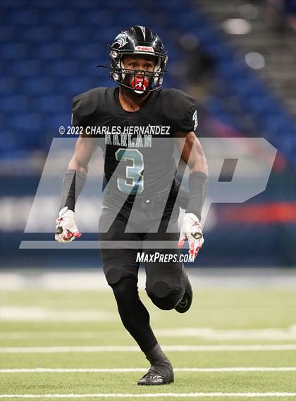 Thumbnail 3 in Vandegrift vs. Harlan (UIL 6A Division II Regional Semifinal) photogallery.