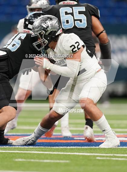 Thumbnail 3 in Vandegrift vs. Harlan (UIL 6A Division II Regional Semifinal) photogallery.
