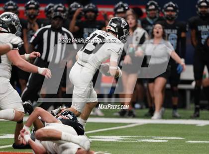 Thumbnail 1 in Vandegrift vs. Harlan (UIL 6A Division II Regional Semifinal) photogallery.