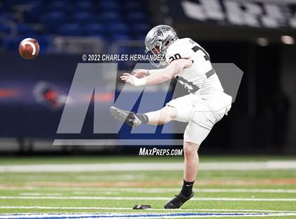 Thumbnail 2 in Vandegrift vs. Harlan (UIL 6A Division II Regional Semifinal) photogallery.