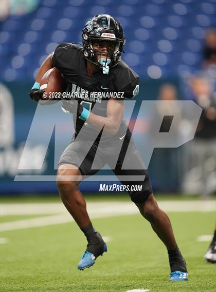 Thumbnail 2 in Vandegrift vs. Harlan (UIL 6A Division II Regional Semifinal) photogallery.