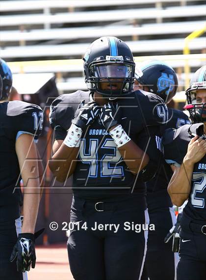 Thumbnail 3 in Clovis North vs. Reed (2014 Honor Bowl - NorCal) photogallery.
