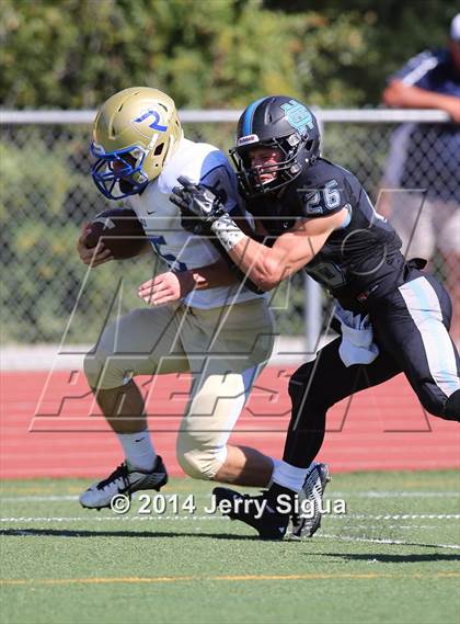 Thumbnail 2 in Clovis North vs. Reed (2014 Honor Bowl - NorCal) photogallery.
