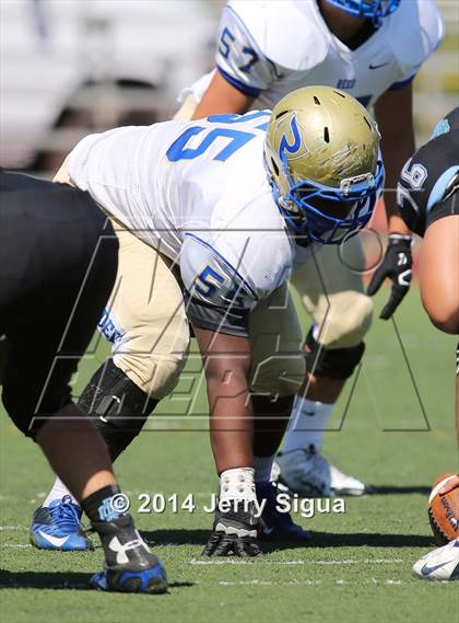 Thumbnail 1 in Clovis North vs. Reed (2014 Honor Bowl - NorCal) photogallery.