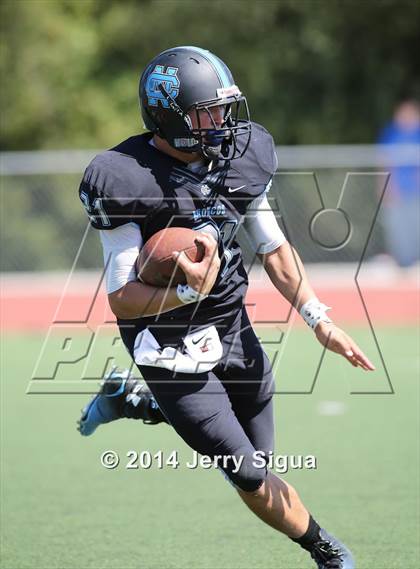 Thumbnail 3 in Clovis North vs. Reed (2014 Honor Bowl - NorCal) photogallery.