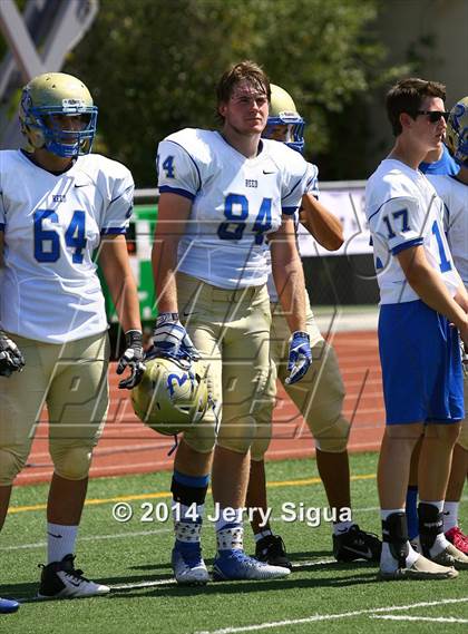 Thumbnail 2 in Clovis North vs. Reed (2014 Honor Bowl - NorCal) photogallery.