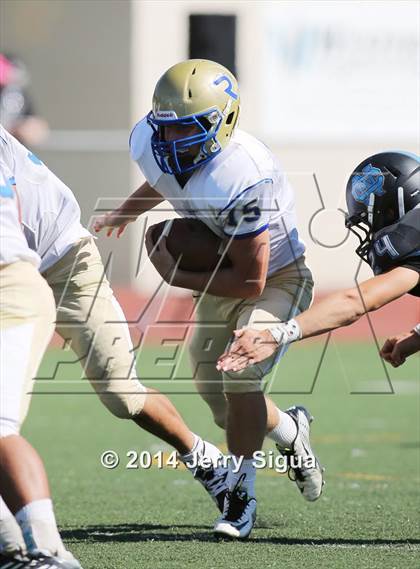 Thumbnail 1 in Clovis North vs. Reed (2014 Honor Bowl - NorCal) photogallery.