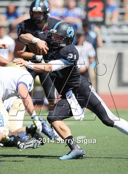 Thumbnail 2 in Clovis North vs. Reed (2014 Honor Bowl - NorCal) photogallery.