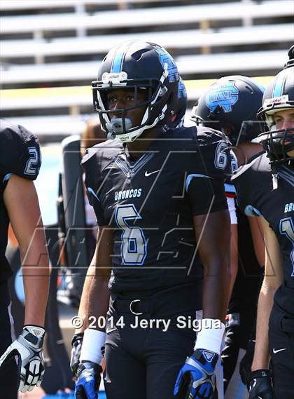 Thumbnail 1 in Clovis North vs. Reed (2014 Honor Bowl - NorCal) photogallery.