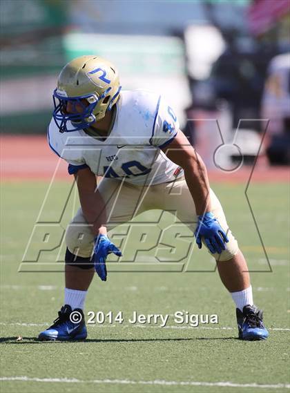 Thumbnail 3 in Clovis North vs. Reed (2014 Honor Bowl - NorCal) photogallery.