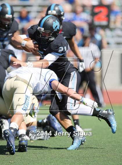 Thumbnail 3 in Clovis North vs. Reed (2014 Honor Bowl - NorCal) photogallery.