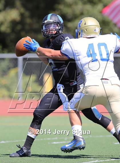 Thumbnail 2 in Clovis North vs. Reed (2014 Honor Bowl - NorCal) photogallery.