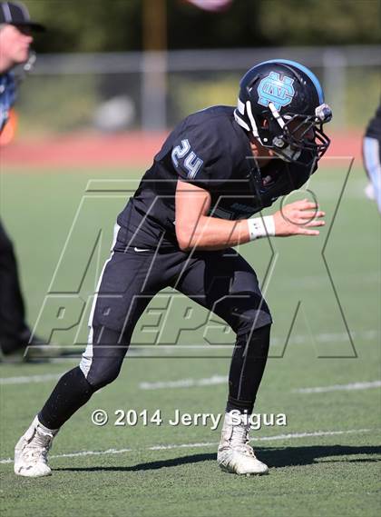 Thumbnail 3 in Clovis North vs. Reed (2014 Honor Bowl - NorCal) photogallery.